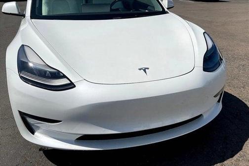 2022 Tesla Model 3 Standard Range
