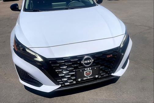 2023 Nissan Altima SR FWD