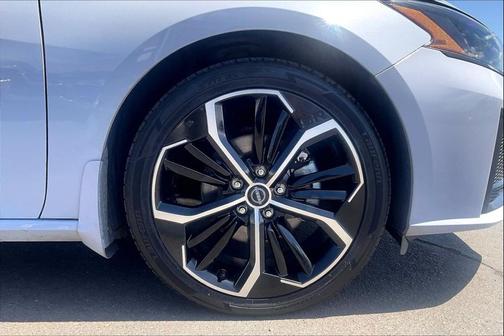 2023 Nissan Altima SR FWD