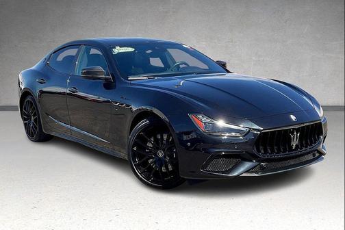 2022 Maserati Ghibli Modena Q4