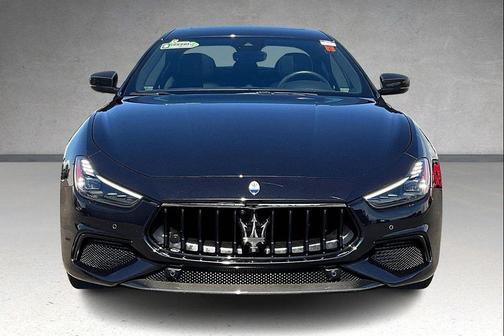 2022 Maserati Ghibli Modena Q4