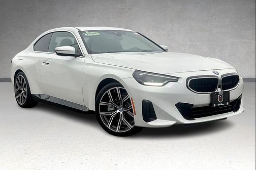 2023 BMW 230 i