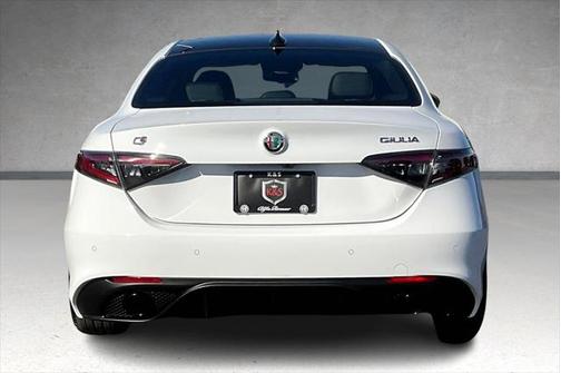 2025 Alfa Romeo Giulia Ti