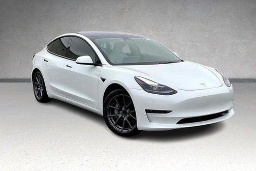 2022 Tesla Model 3 Standard Range