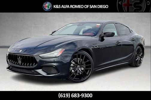 2022 Maserati Ghibli Modena Q4