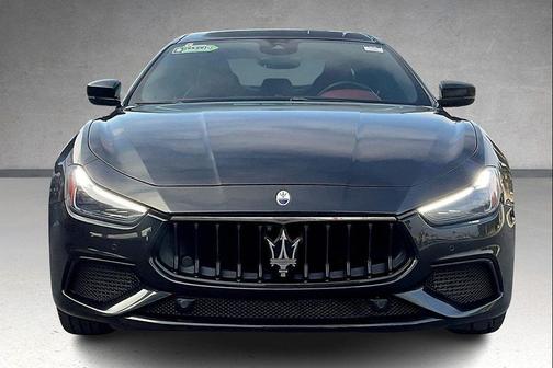 2022 Maserati Ghibli Modena Q4