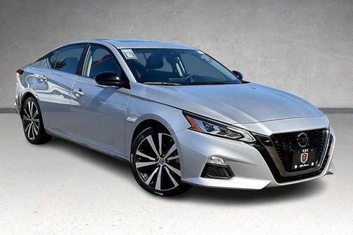 2022 Nissan Altima SR VC-Turbo FWD