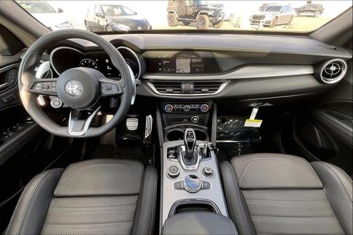 2025 Alfa Romeo Stelvio Sprint AWD
