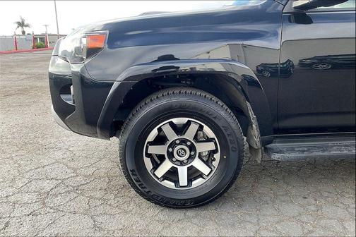 2024 Toyota 4Runner TRD Off Road