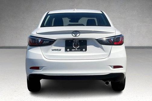 2019 Toyota Yaris Sedan LE