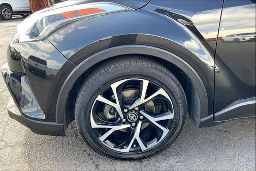 2018 Toyota C-HR XLE