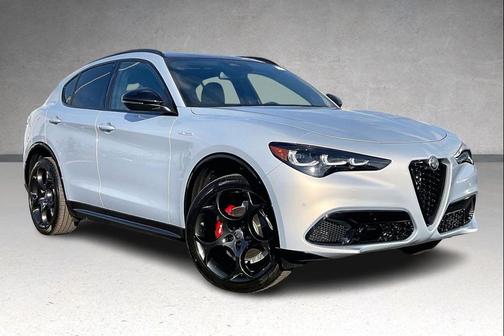 2025 Alfa Romeo Stelvio Sprint AWD