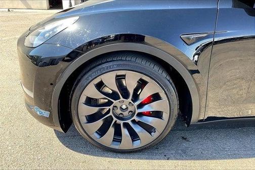 2022 Tesla Model Y Performance Dual Motor All-Wheel Drive