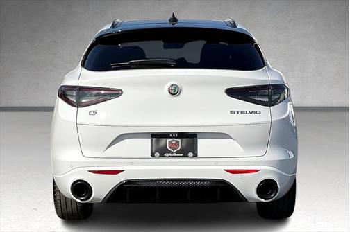 2025 Alfa Romeo Stelvio Ti