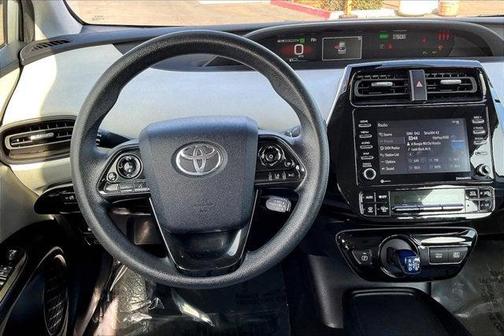 2022 Toyota Prius LE