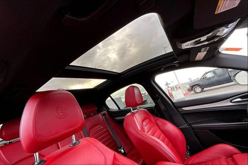 2022 Alfa Romeo Stelvio Ti