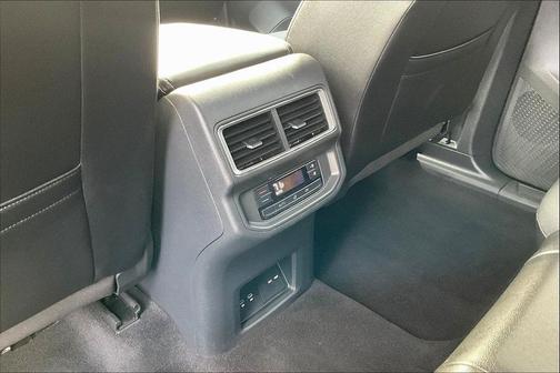 2024 Volkswagen Atlas 2.0T SE w/Technology 4MOTION