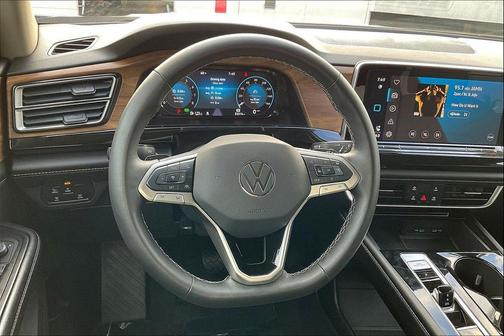 2024 Volkswagen Atlas 2.0T SE w/Technology 4MOTION