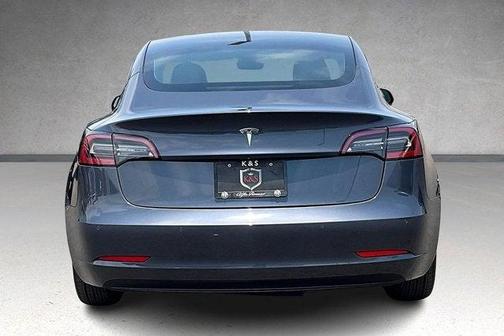 2022 Tesla Model 3 Standard Range