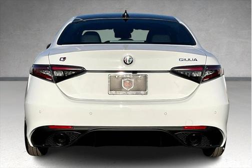 2025 Alfa Romeo Giulia Ti