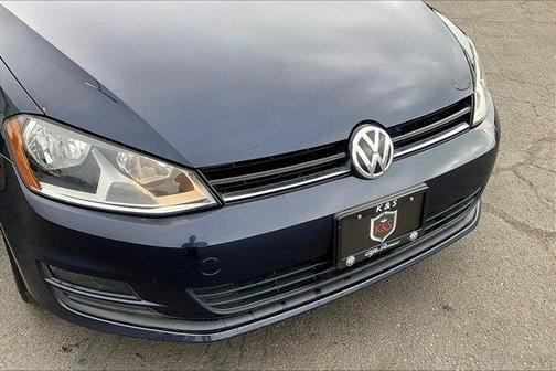 2016 Volkswagen Golf TSI SE 4-Door