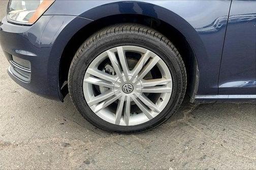 2016 Volkswagen Golf TSI SE 4-Door