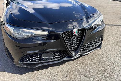 2019 Alfa Romeo Giulia Sport