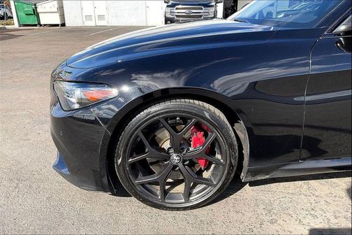 2019 Alfa Romeo Giulia Sport