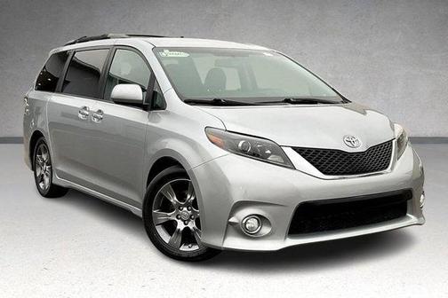 2016 Toyota Sienna SE