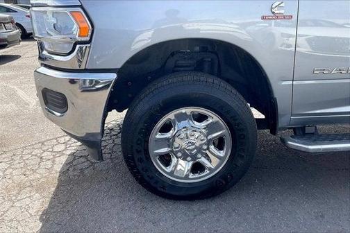 2022 RAM 2500 Big Horn Crew Cab 4x4 8' Box