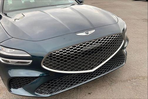2023 Genesis G70 2.0T AWD