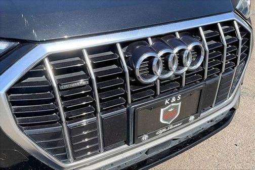 2020 Audi Q3 45 S line Prestige