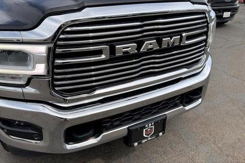 2022 RAM 2500 Laramie Crew Cab 4x4 6'4' Box