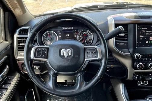 2022 RAM 2500 Laramie Crew Cab 4x4 6'4' Box