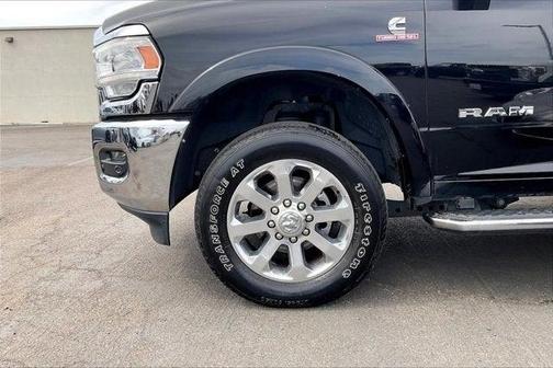 2022 RAM 2500 Laramie Crew Cab 4x4 6'4' Box