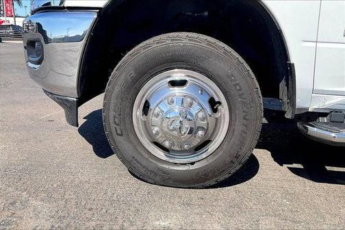 2024 RAM 3500 Big Horn Crew Cab 4x4 8' Box