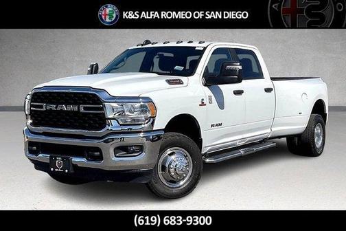 2024 RAM 3500 Big Horn Crew Cab 4x4 8' Box