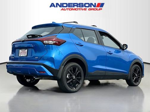 2024 Nissan Kicks SV