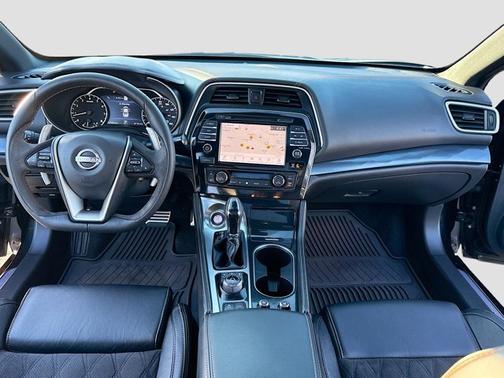 2023 Nissan Maxima SR