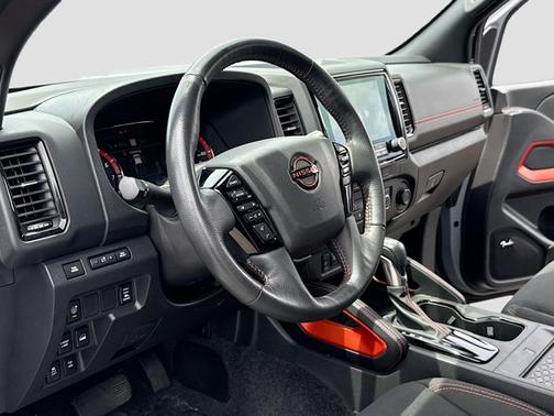 Boulder Gray Metallic 2024 Nissan Frontier PRO-4X