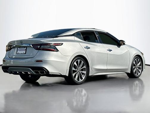 2023 Nissan Maxima Platinum