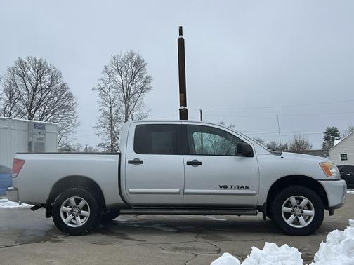 2014 Nissan Titan SV