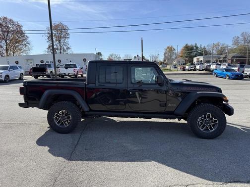 2026 Jeep Gladiator Mojave 4x4