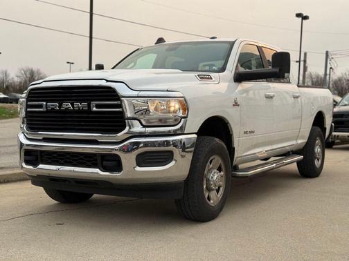 2019 RAM 2500 Big Horn Crew Cab 4x4 6'4' Box