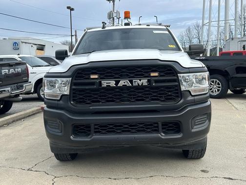 2021 RAM 2500 Tradesman Crew Cab 4x4 8' Box