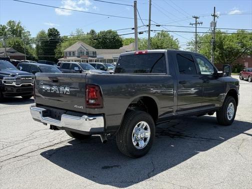 2025 RAM 2500 Tradesman Crew Cab 4x4 6'4' Box