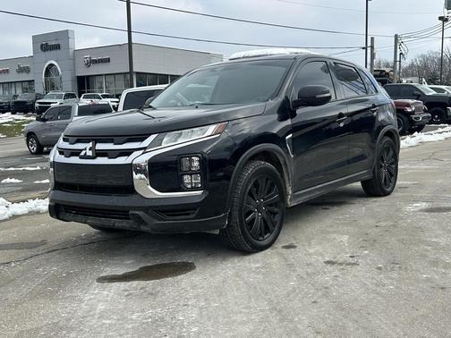 2023 Mitsubishi Outlander Sport SE