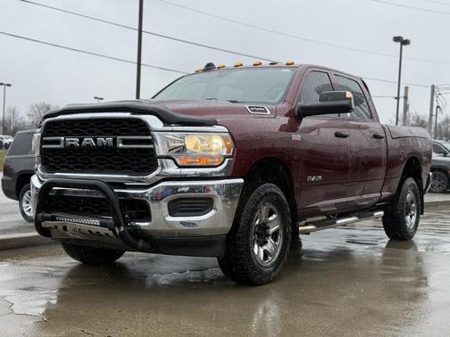 2020 RAM 2500 Tradesman Crew Cab 4x4 6'4' Box