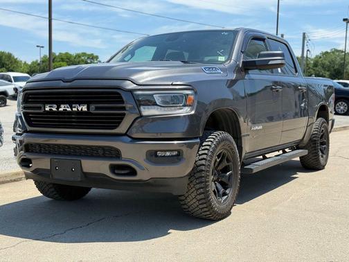 Granite Crystal Metallic Clearcoat 2020 RAM 1500 Big Horn/Lone Star