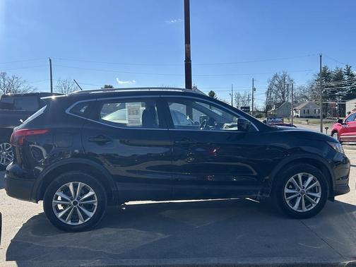 2017 Nissan Rogue Sport SV